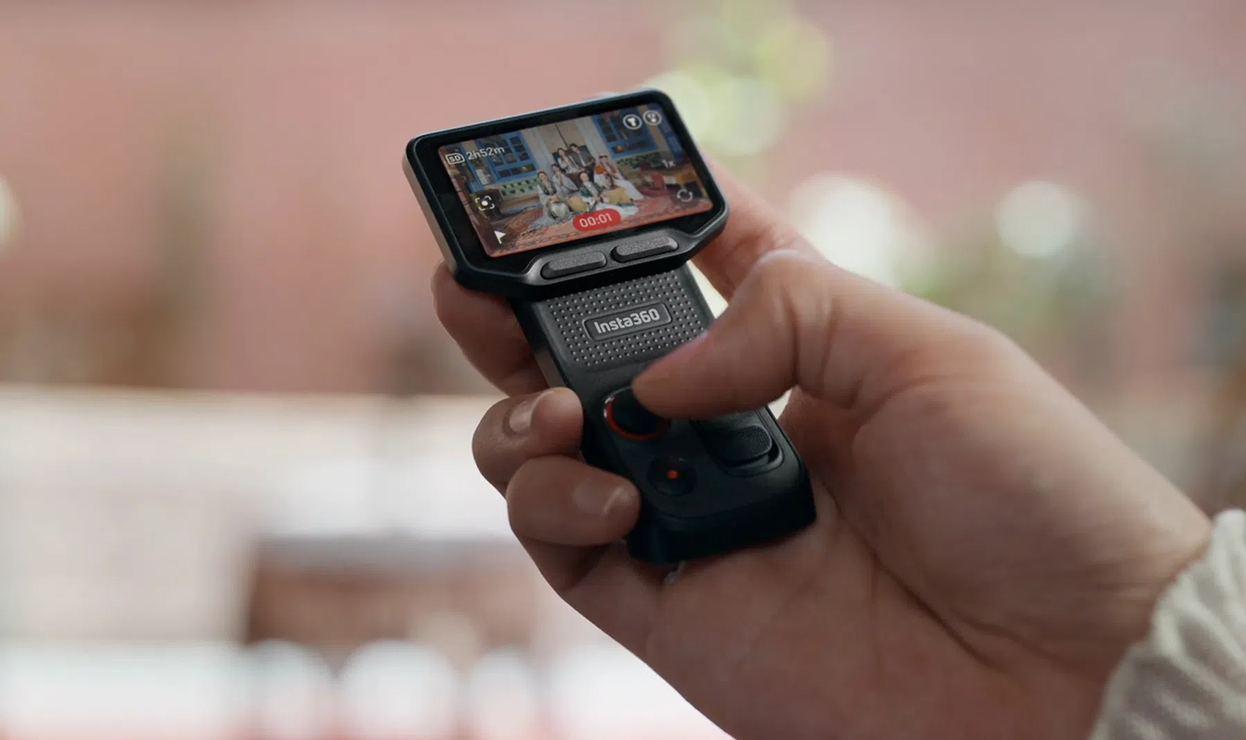 Insta360 Ultra scherm in hand